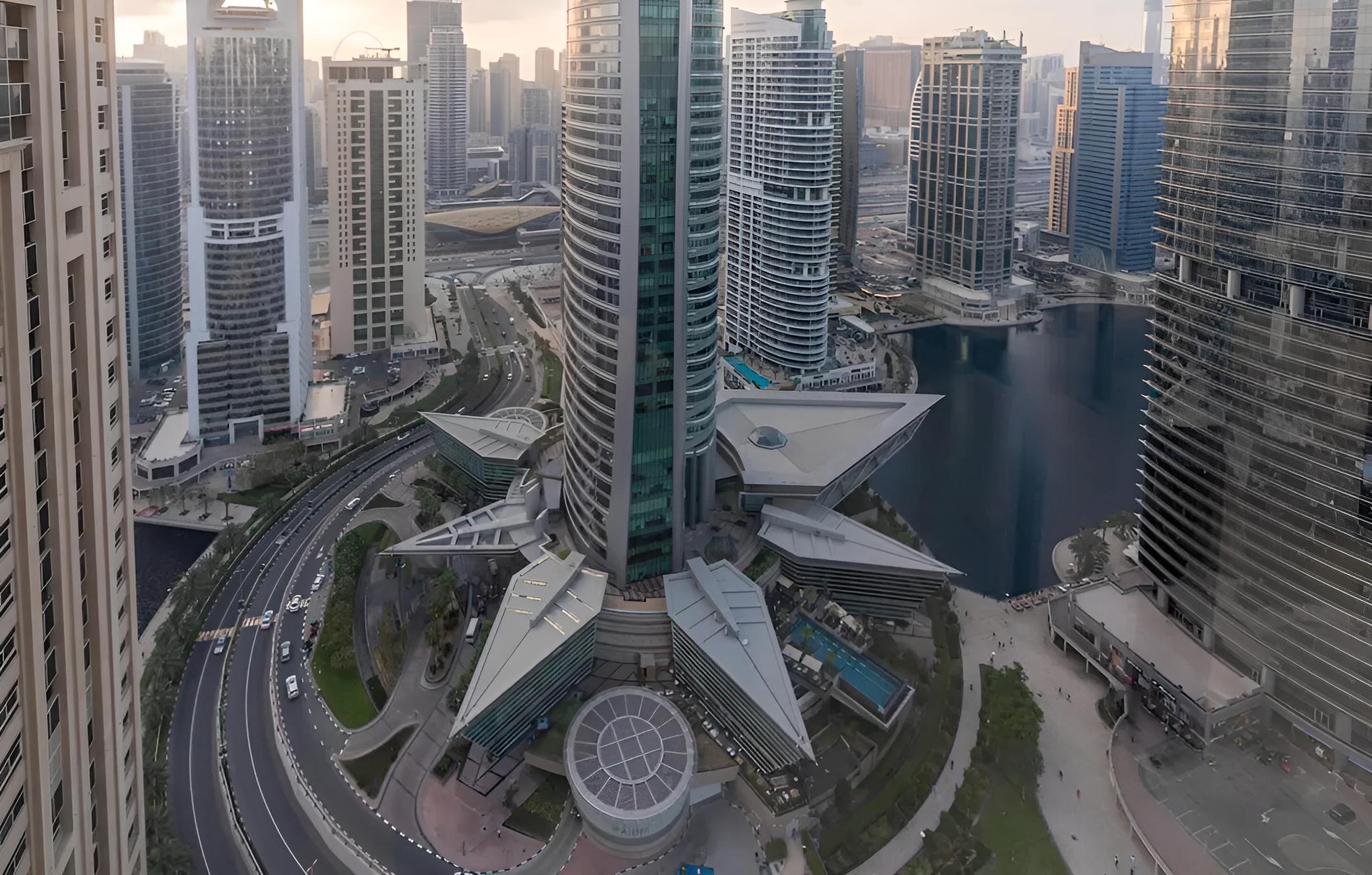 Cozy 2bdr in Jumeirah Lakes Towers