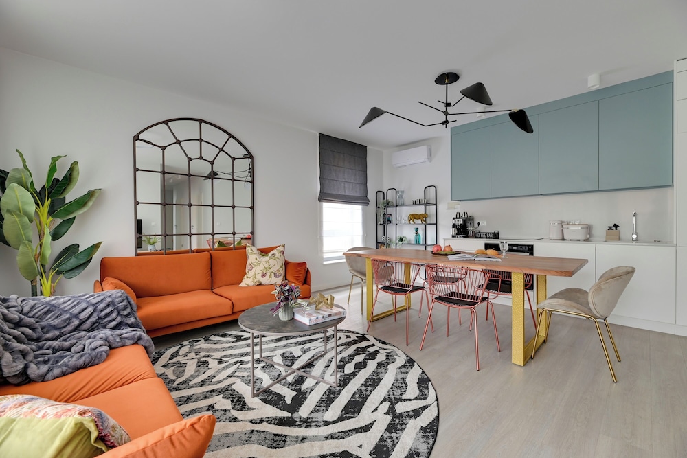 Lion Apartments - SCALA City Center