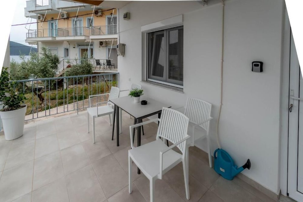 Pteleo apartments