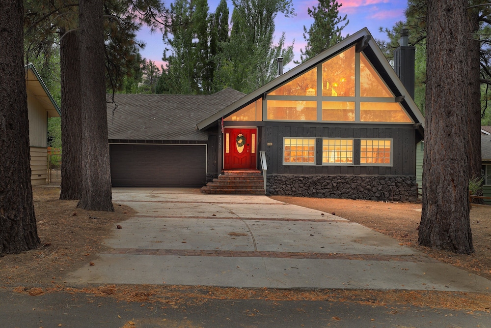 Big Bear Lake Cabin With Game Room 3 Bedroom Cabin
