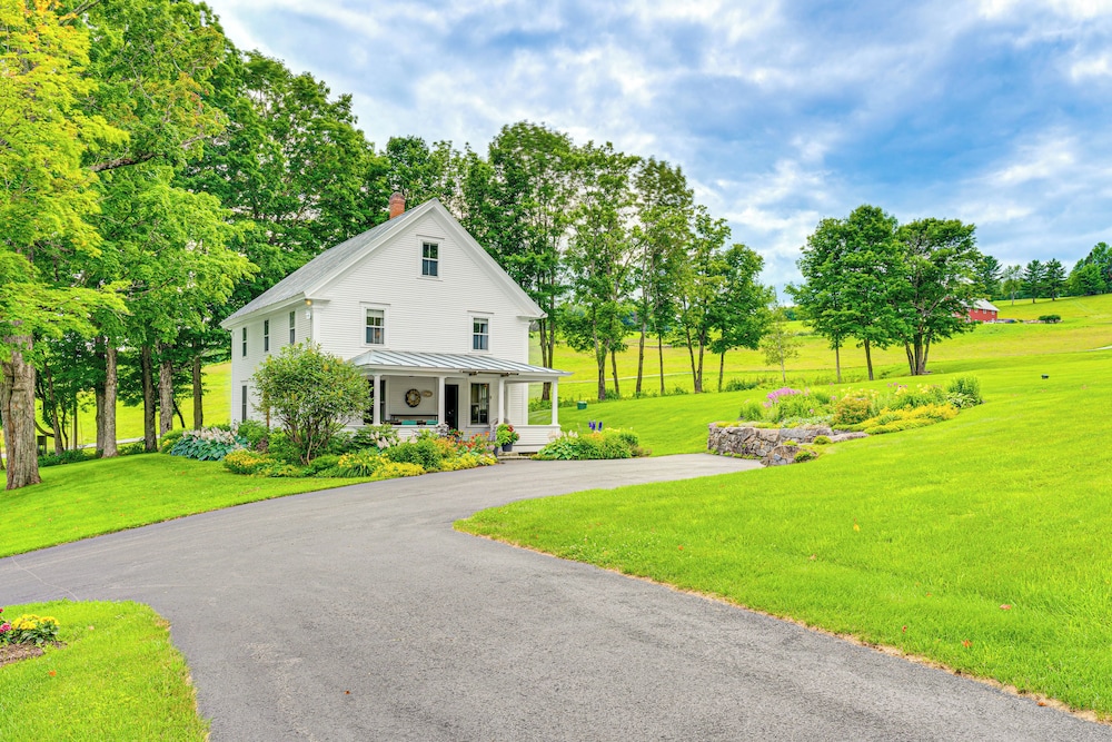 Idyllic Vermont Farmhouse: Mtn Views on 200 Acres! view 4