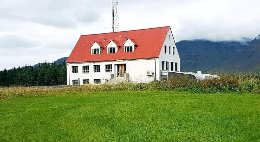 Holt Inn