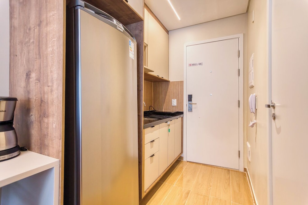 Flat na Vila Mariana c Varanda pr x ao Metr