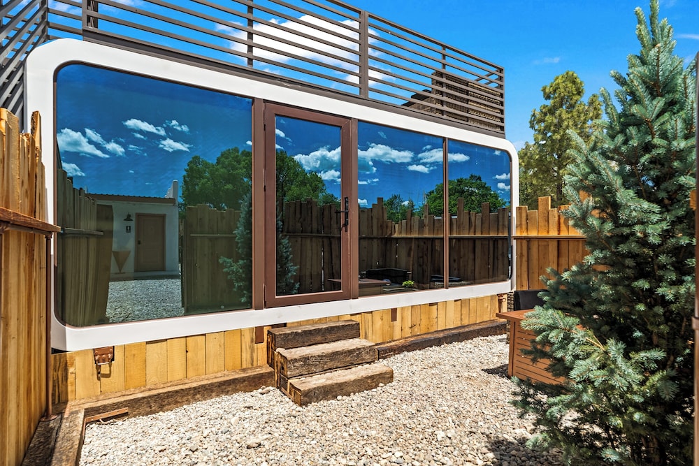 LUXX LODGE Glamping and Taos RV Park