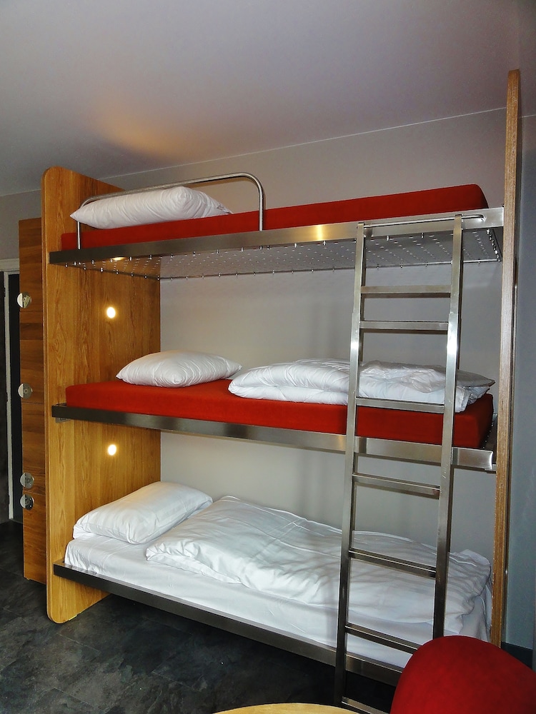 Train Hostel