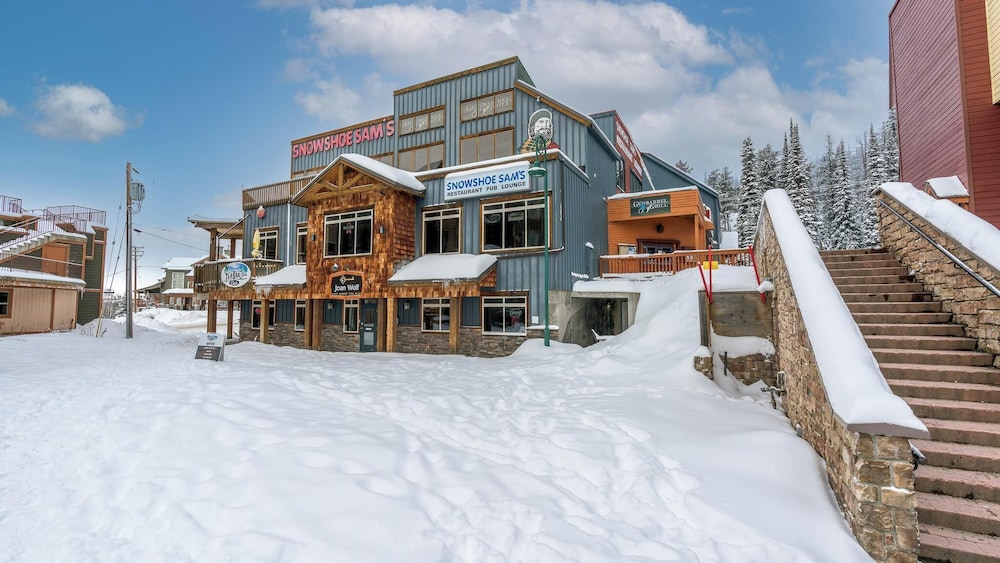Opulence At Big White