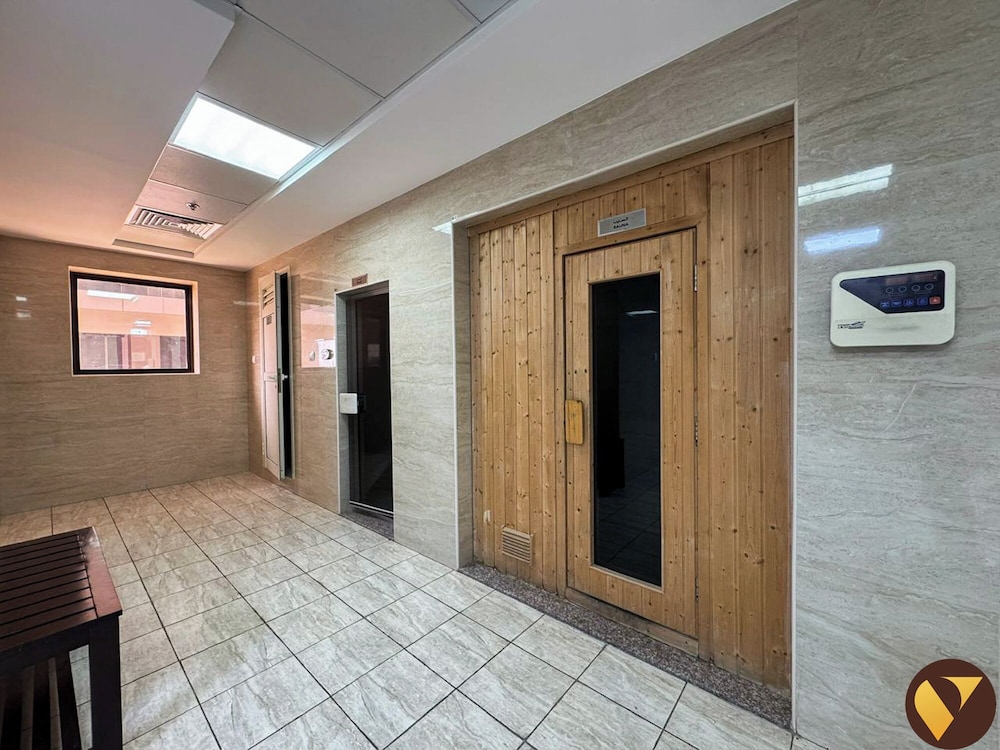 Elite Sports City With Pool & Gym Sauna