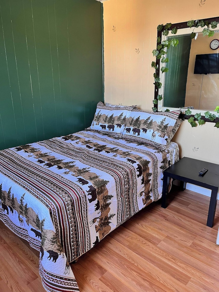 Amazing Three Bedrooms Apartment