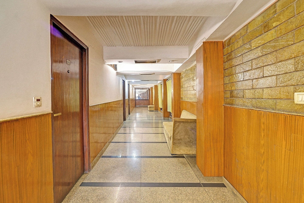 Fabhotel Silver Inn Residency