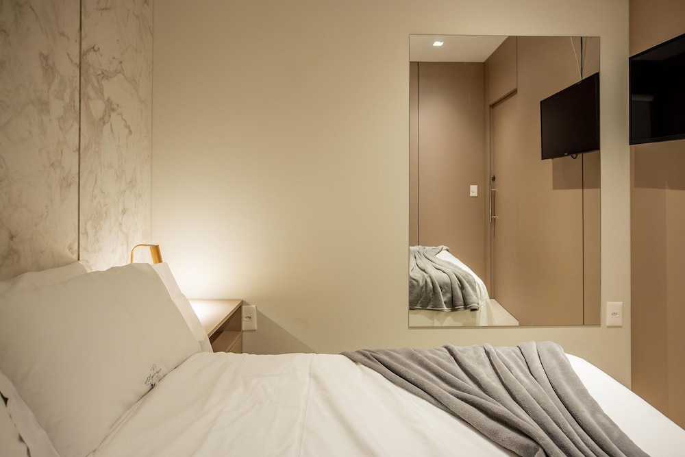 Elegance Residence