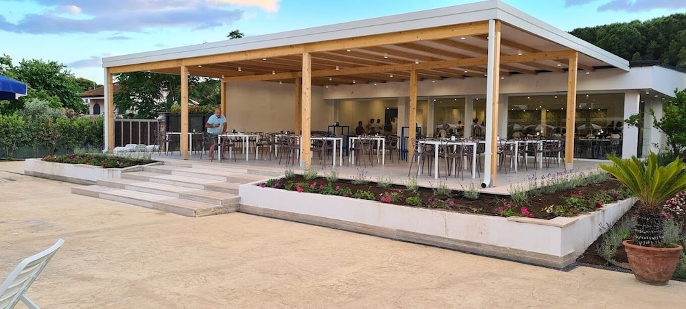 Exclusive Flats inside 4 Stars Resort