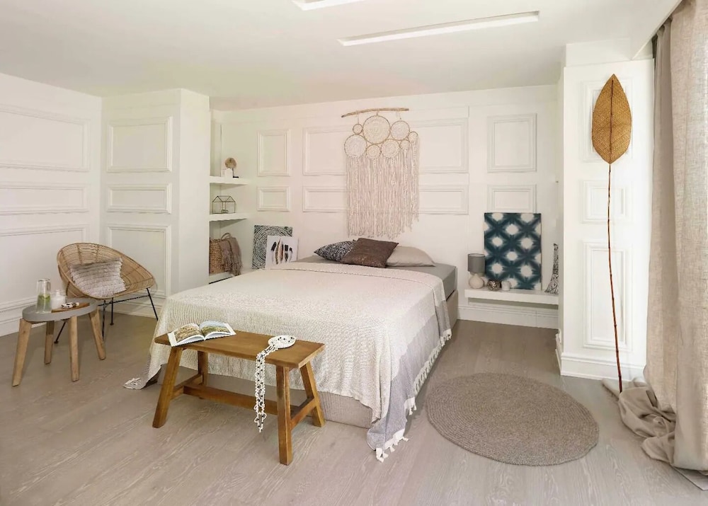 Marinhill High Luxury Property