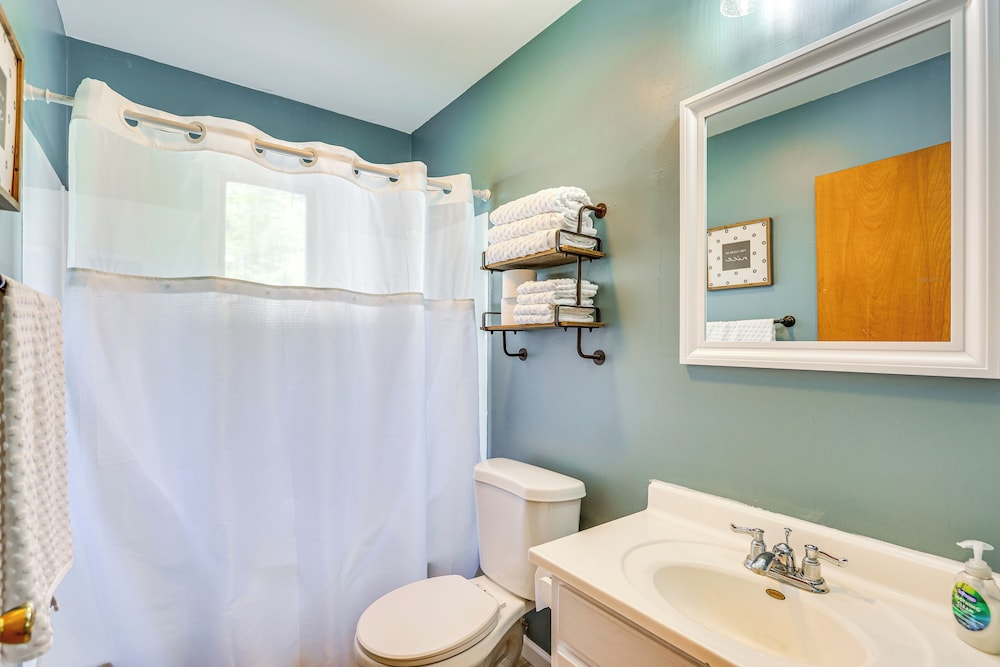 Hunt & Fish: Peaceful Country Escape in Chapman!