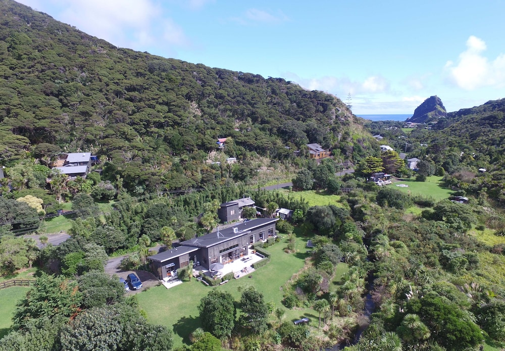 Piha Beachstay - Hostel