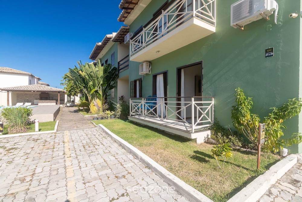 Apartments in Condominium With Pool 1km From the Beach - GIU