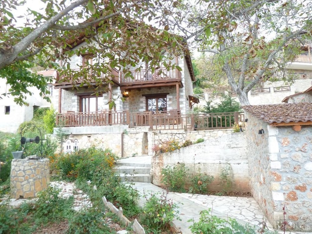 Theasis Guesthouse