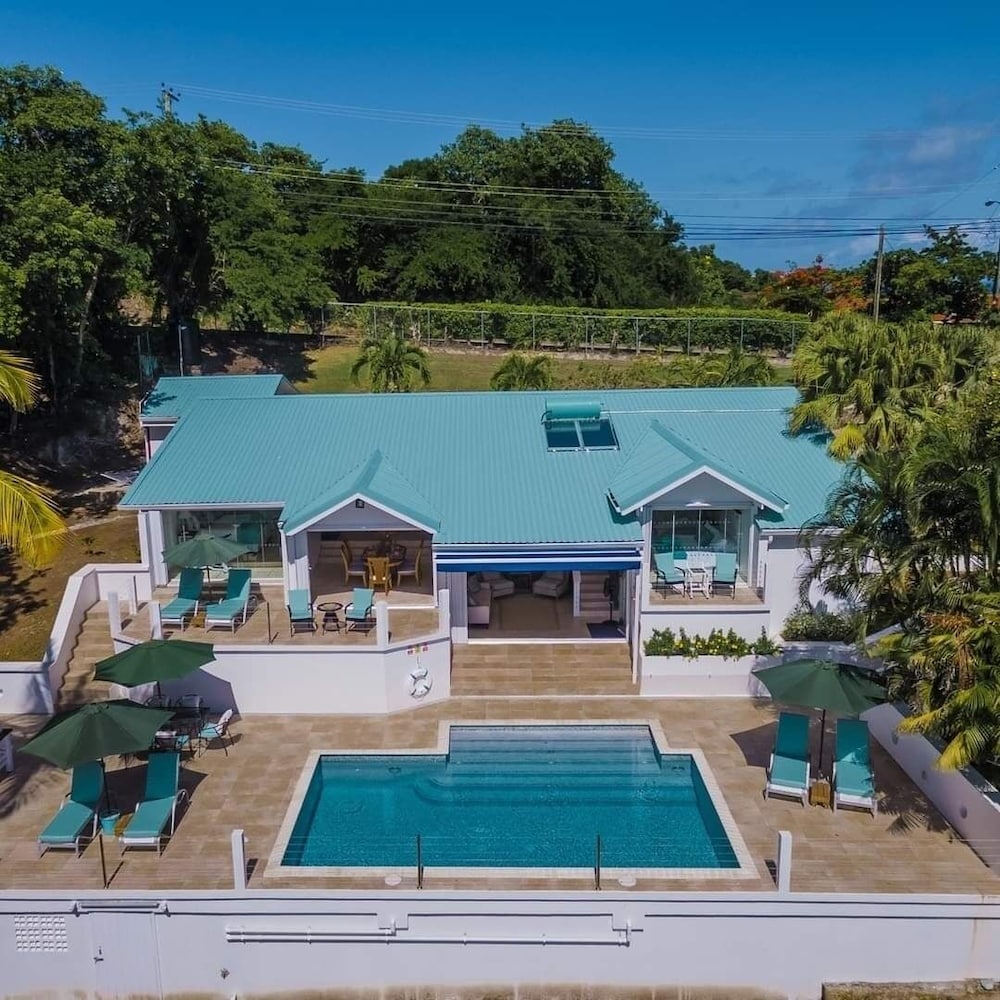La Mer - Bright & Modern 3 bedroom Caribbean Villa 3 Villa by RedAwning view 3