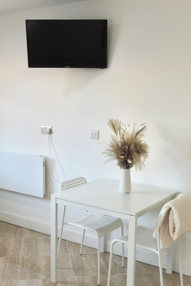 Cosy studio near NEC BHX Resorts World
