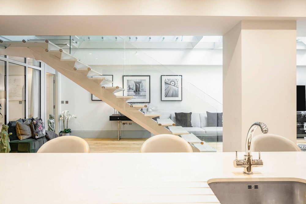 Ultra Luxury Mayfair Home Park Lane Location