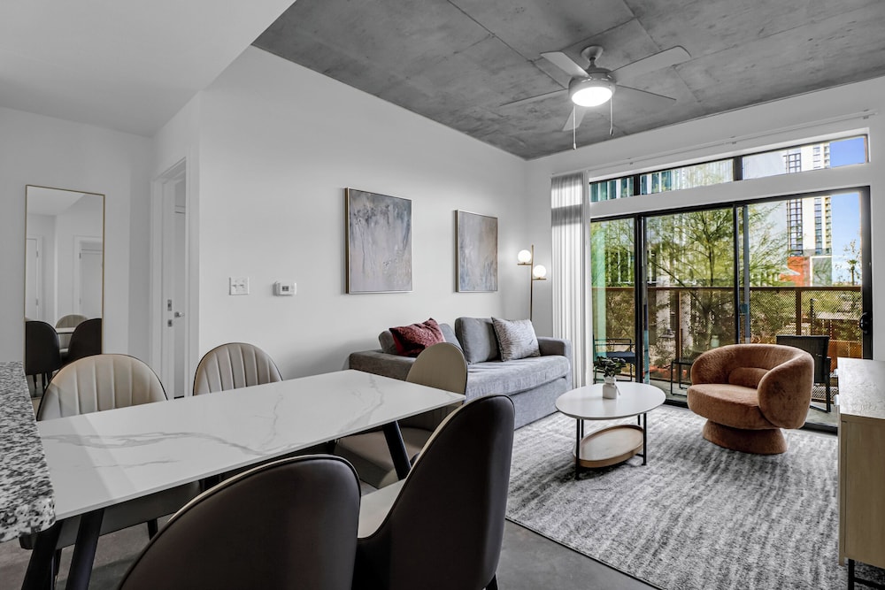 Phoenix Urban Luxury Escape