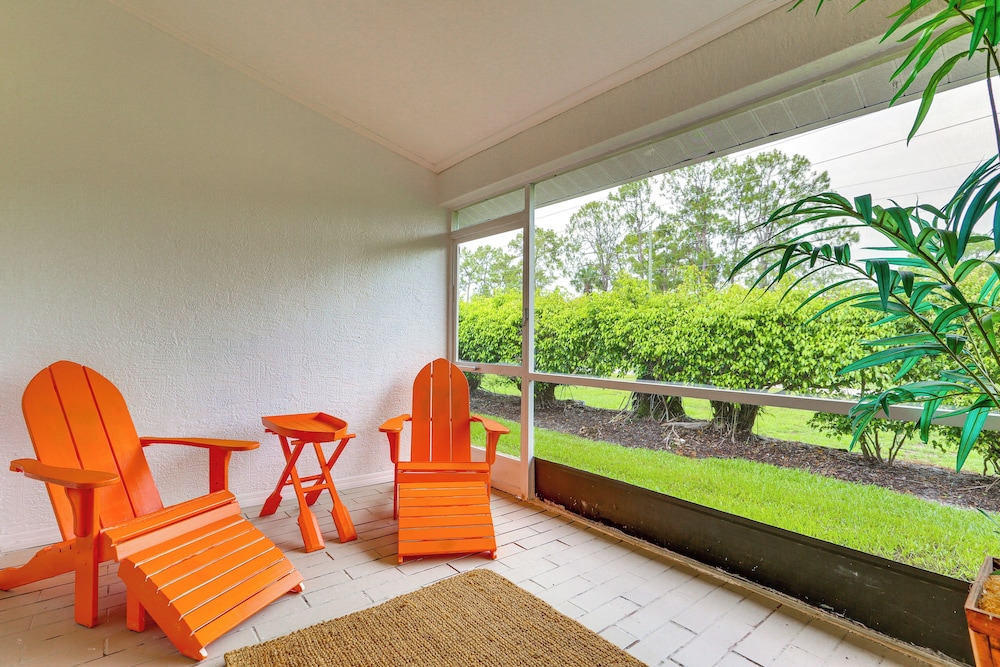 5 Mi to Naples Beach - Getaway w/ Screened Lanai!