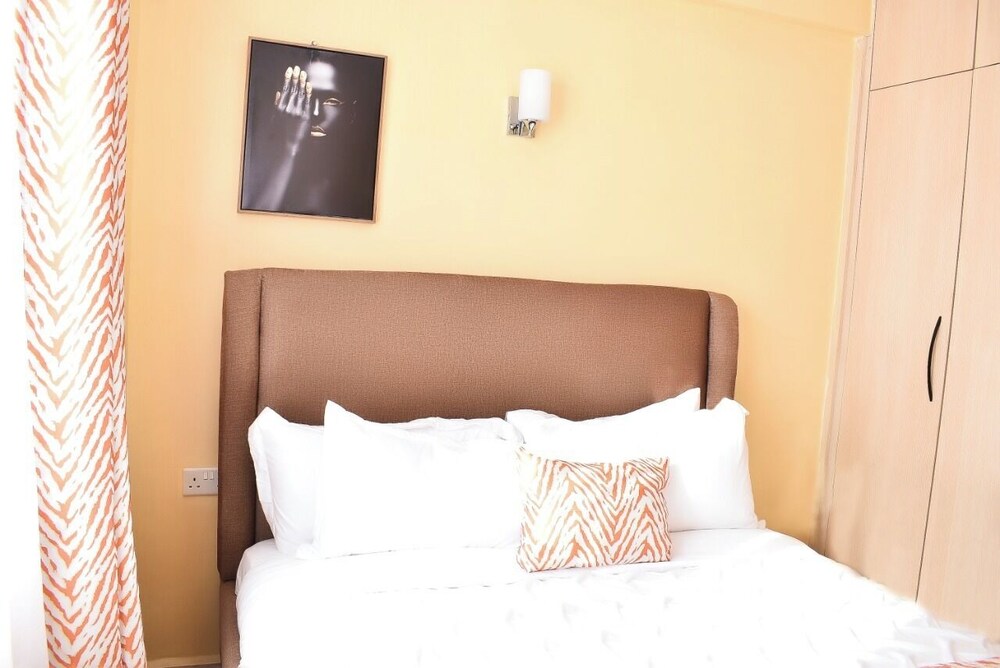 Lux Suites Astra Park Apartments South B