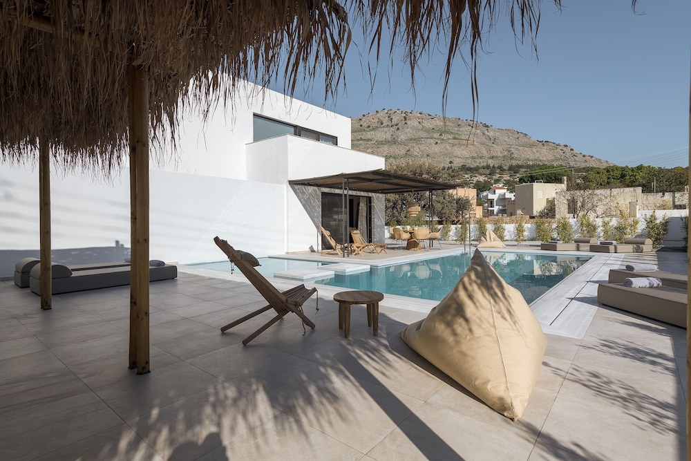 Bianco Villa - Eve view 5