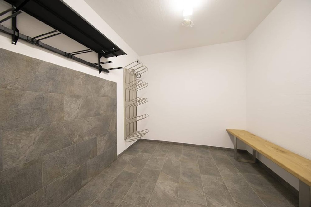 Welcoming Chalet Near Wildkogel Ski Arena