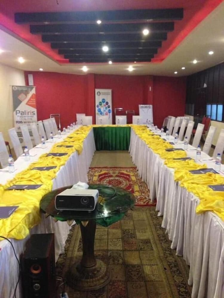meeting & event spaces