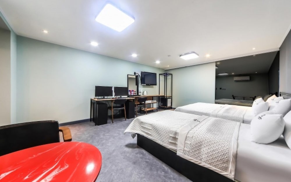 hotel room