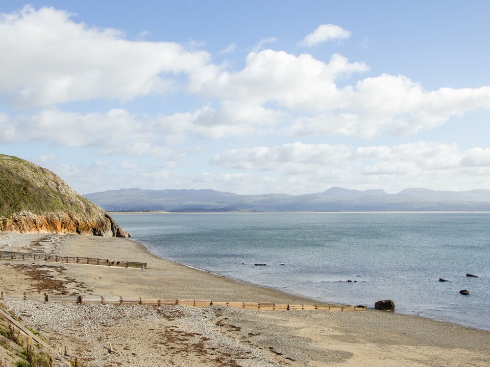 Gyda'r Llif