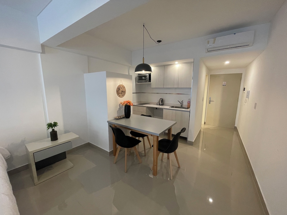 Ayres Suites Moreno