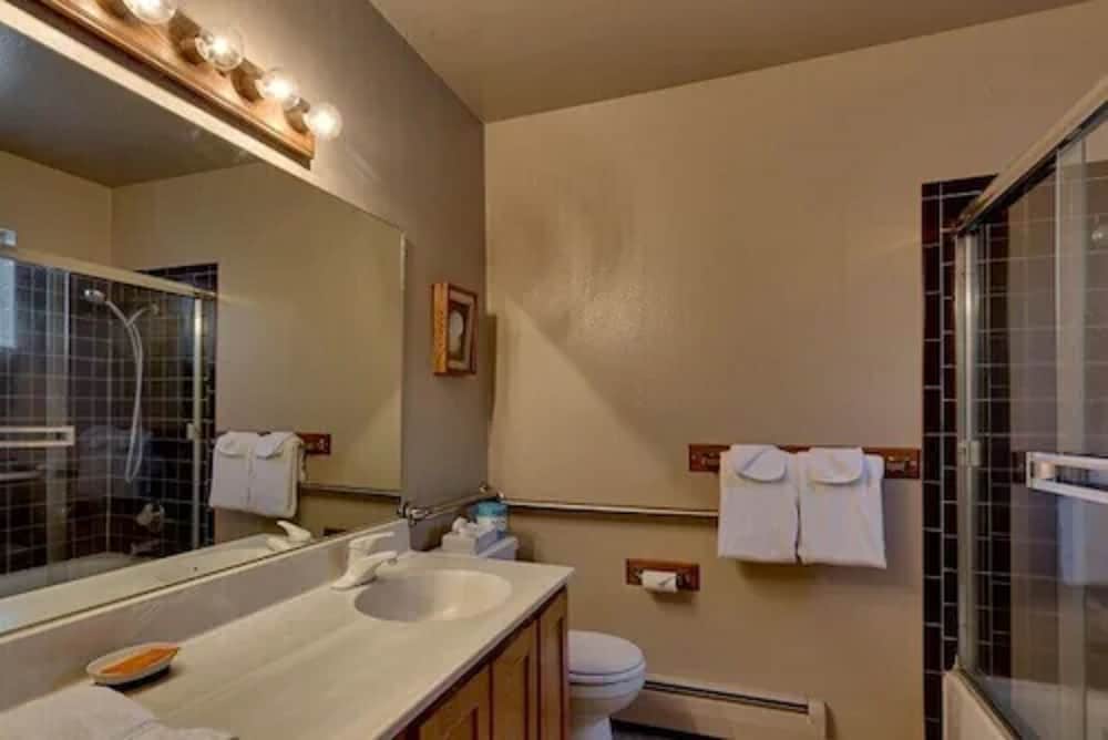 Lake Tahoe Vacations - Heavenly Valley Townhouses - Property Image 13