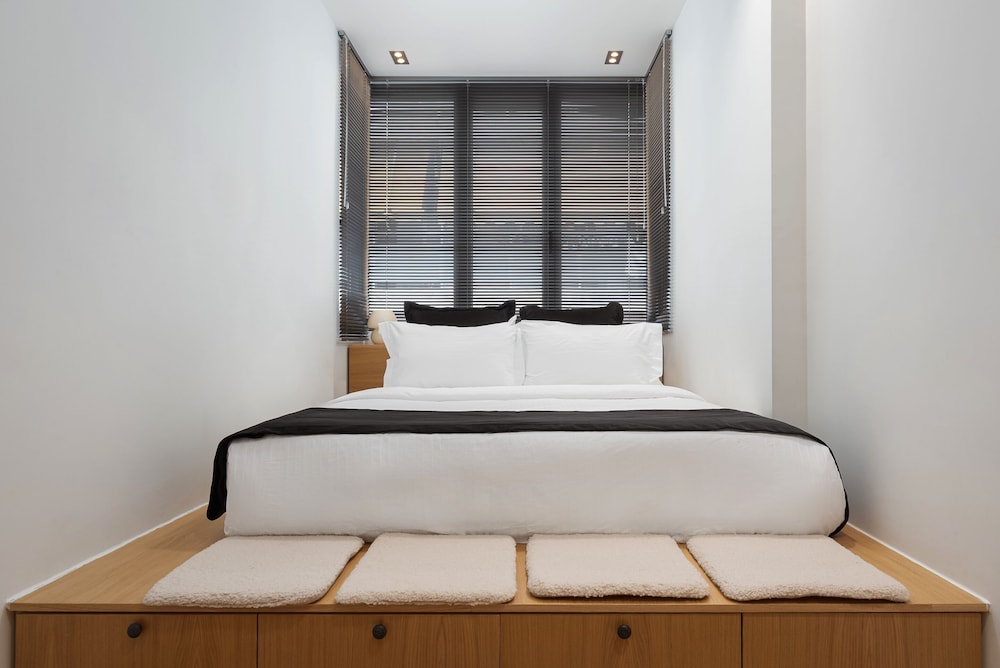 Athenian Riviera Stunning Residence