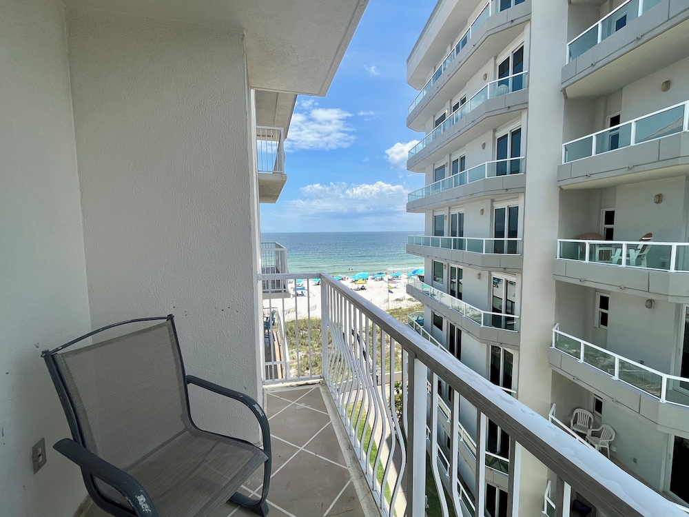 Emerald Key by Southern Vacation Rentals