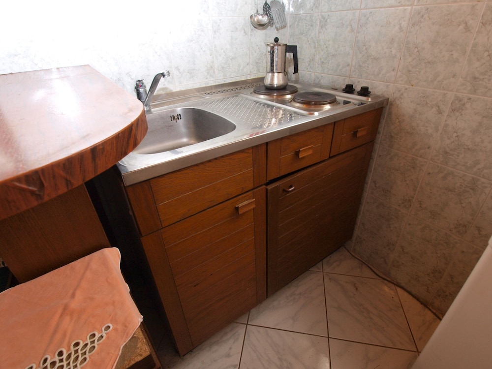 Apartment 1057 view 5
