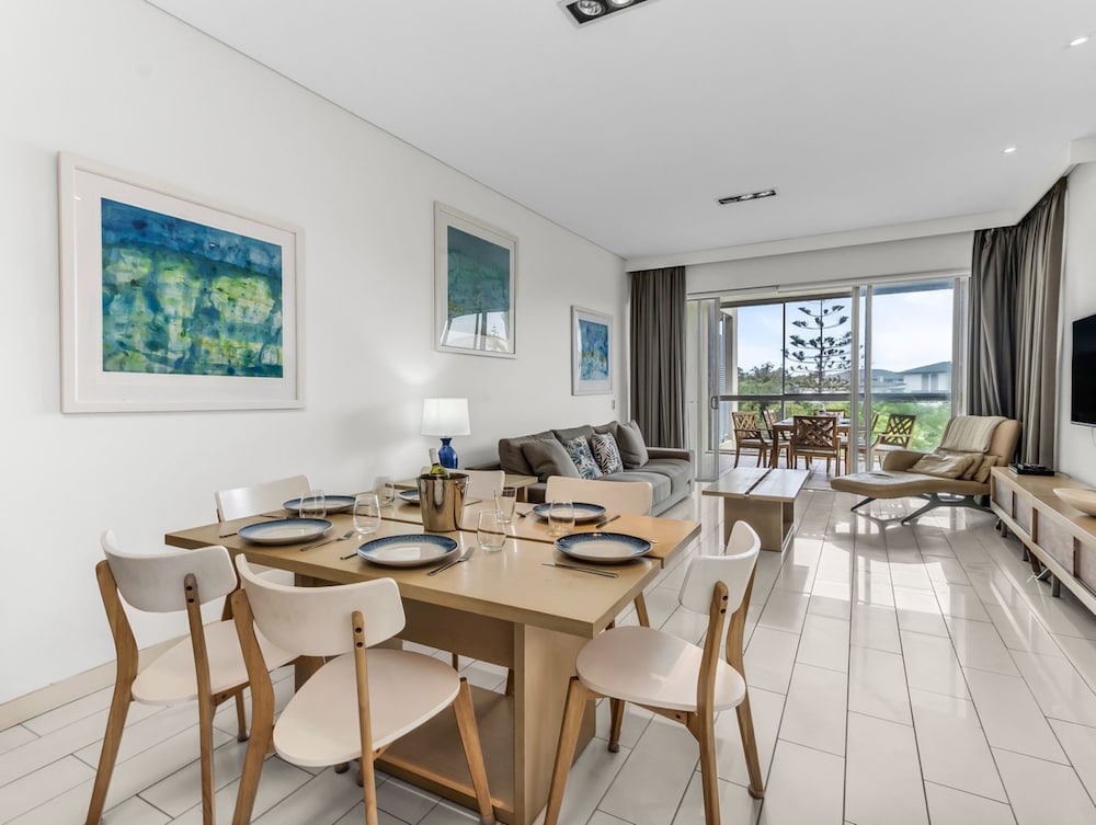 Tropical Park View Retreat 3BR Bali Resort in Kingscliff (1210)