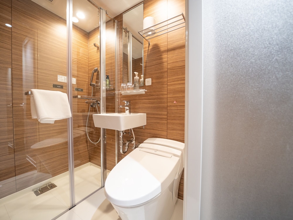 Shinsaibashi ARTY Inn 17