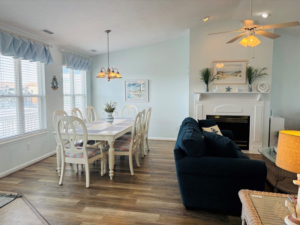 Seascape - 3 Br Home