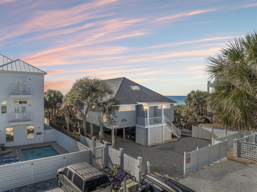 A Winterpast by the Sea - Gulf Front on 30A With Private Pool!
