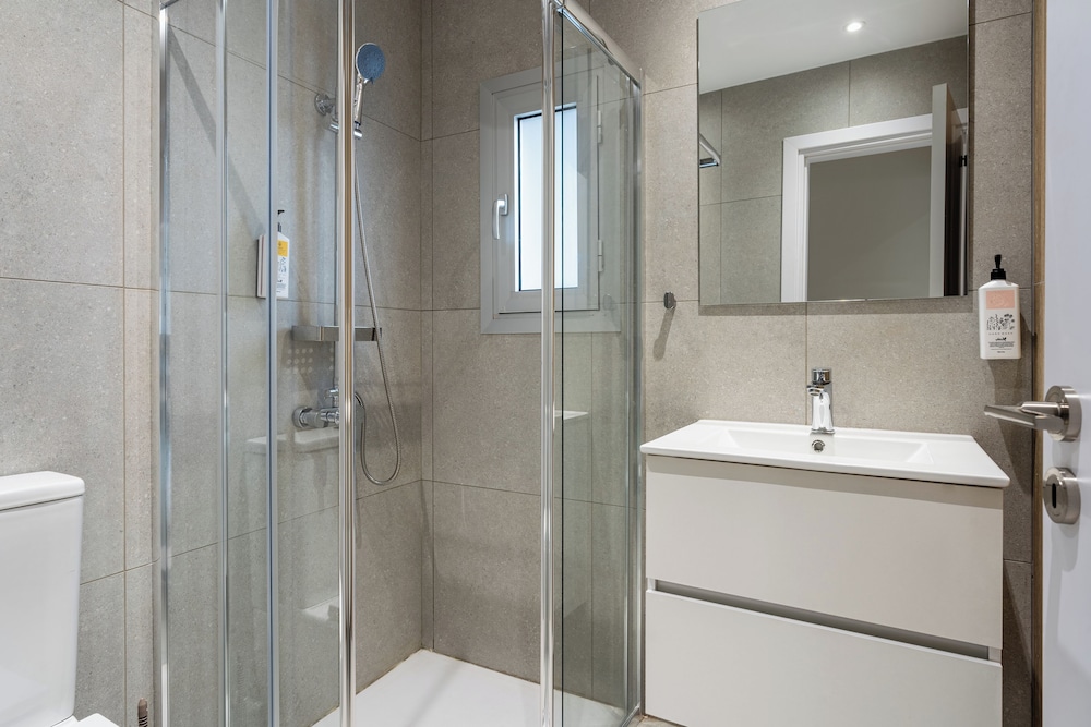 Local Host Living - Signature Apartments in Nicosia