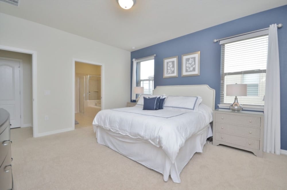 Villa in Windsor at Westside 1532 view 4