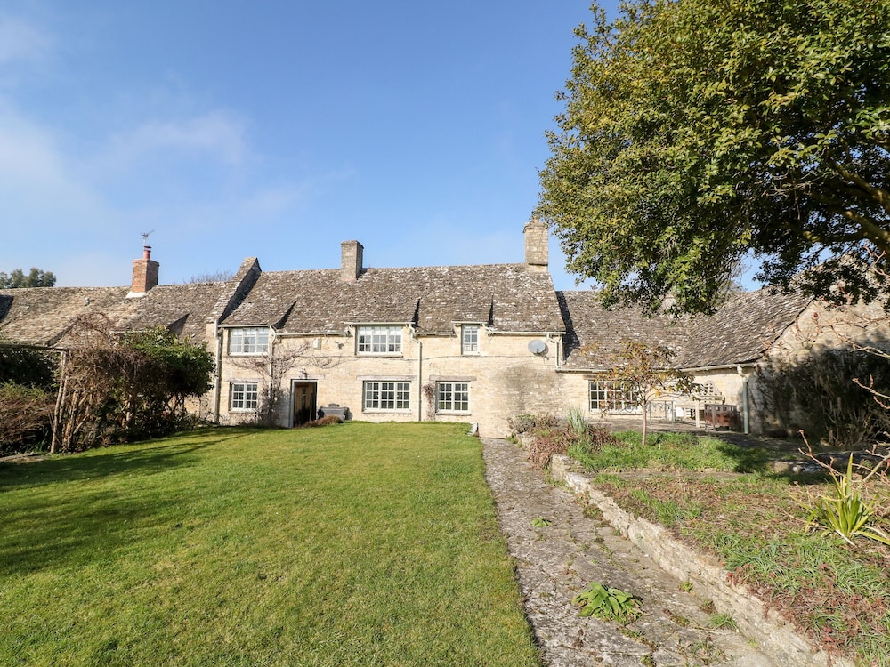 Holly Cottage