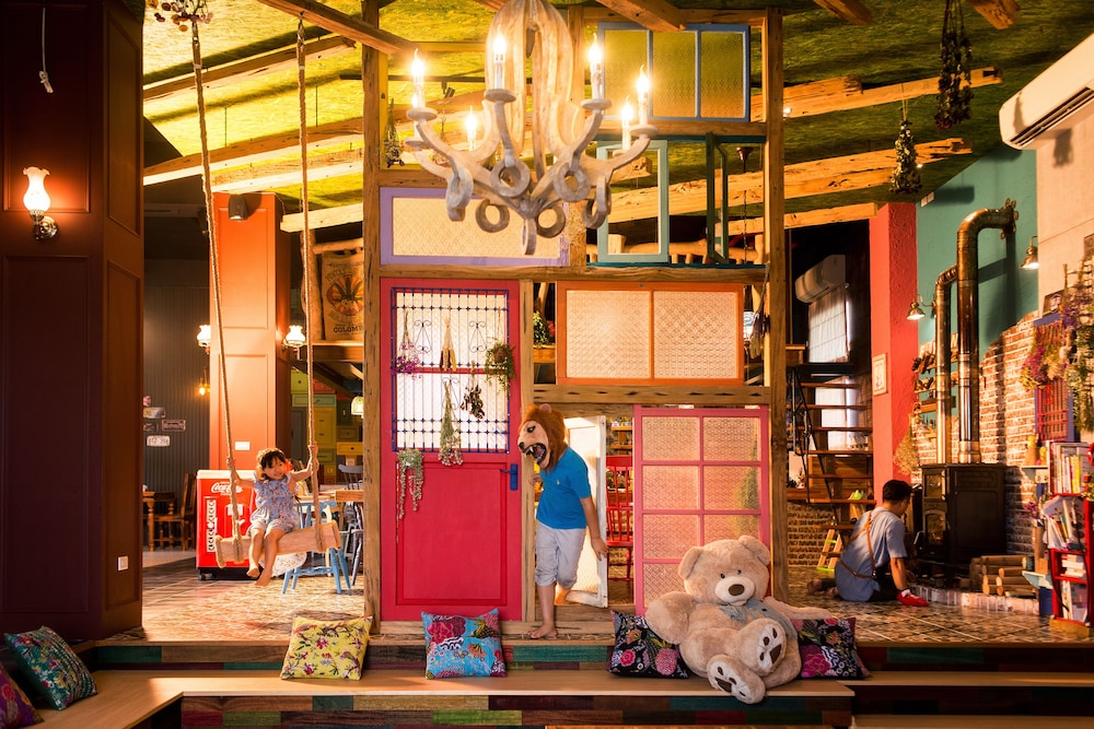 Fly Inn Yilan