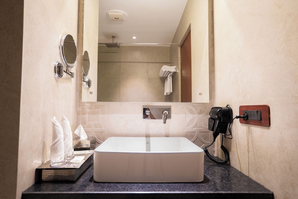 Crestorio Resort & Spa Dehradun