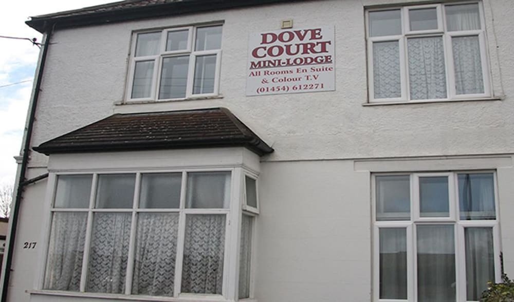 Dove Court Mini Lodge