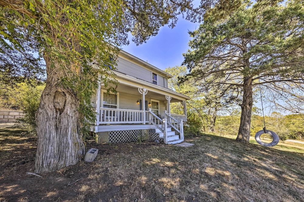 'the Vista' Retreat 30 Mi to Kansas City! - Property Image 32