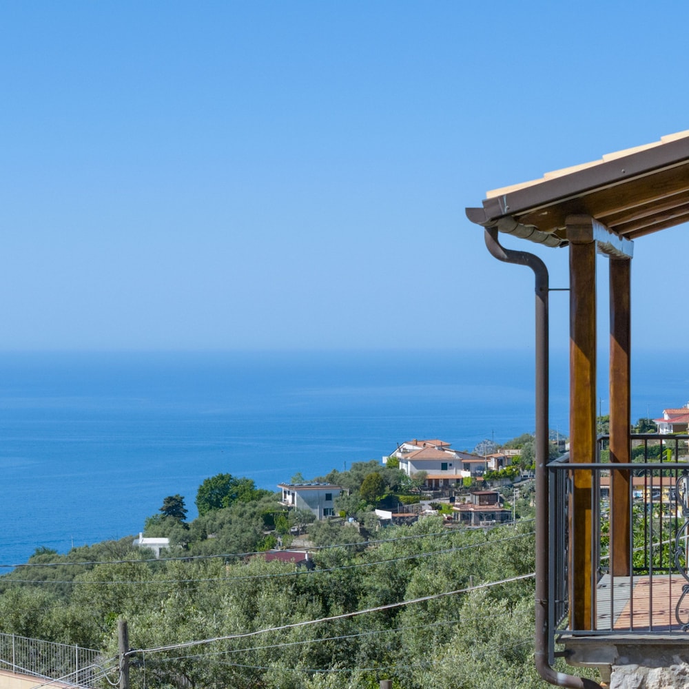 Villa Ambra in Massa Lubrense view 4