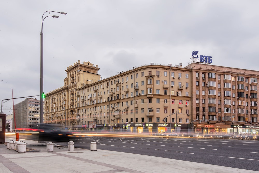 GM Apartment Smolenskaya-Sennaya 27