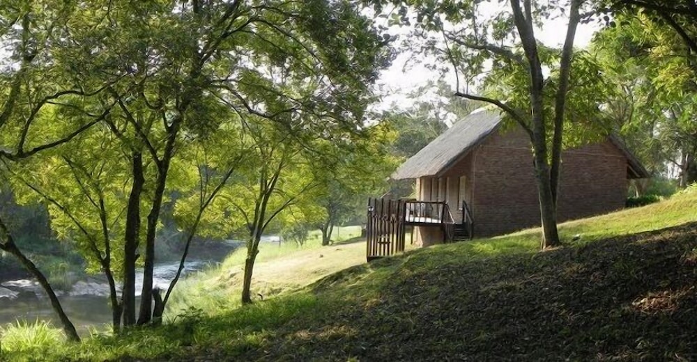 Kwambali Riverside Lodge